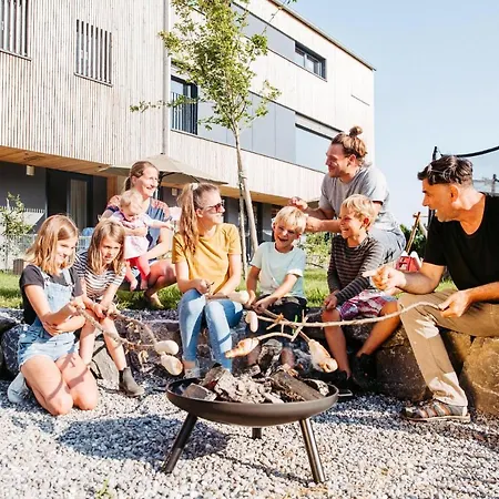 Liselotte * 诺伊基希